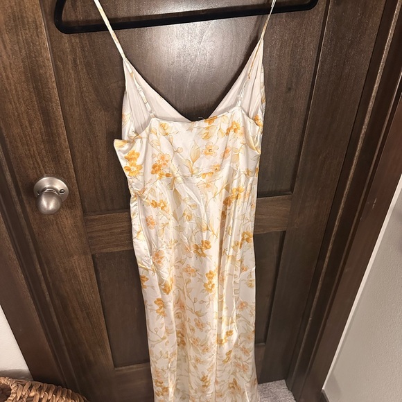 Midi floral dress - Picture 4 of 7